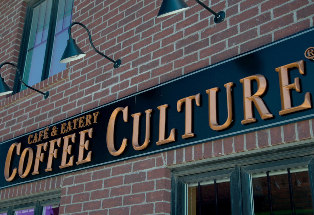 Feel the city come alive in Brooklin’s vibrant downtown core boasting an array of remarkable restaurants, boutique shops, centres for art & culture, and year-round events, festivals & activities.