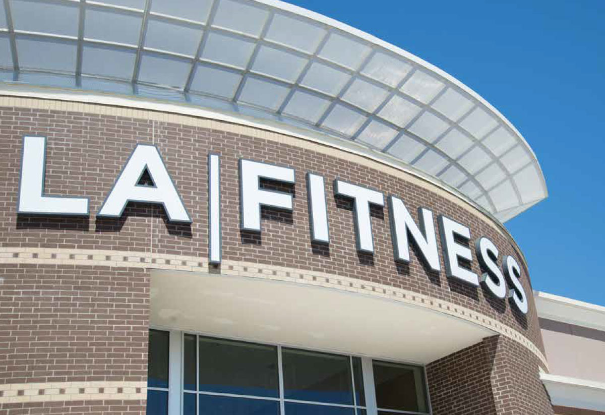 This state-of-the-art health club focuses on the one lifelong benefit valued by everyone: good health. Enjoy club amenities such as basketball and squash courts, indoor pools and sauna, group fitness classes and indoor cycling to name a few. No matter how you like to stay active, LA Fitness has you covered.